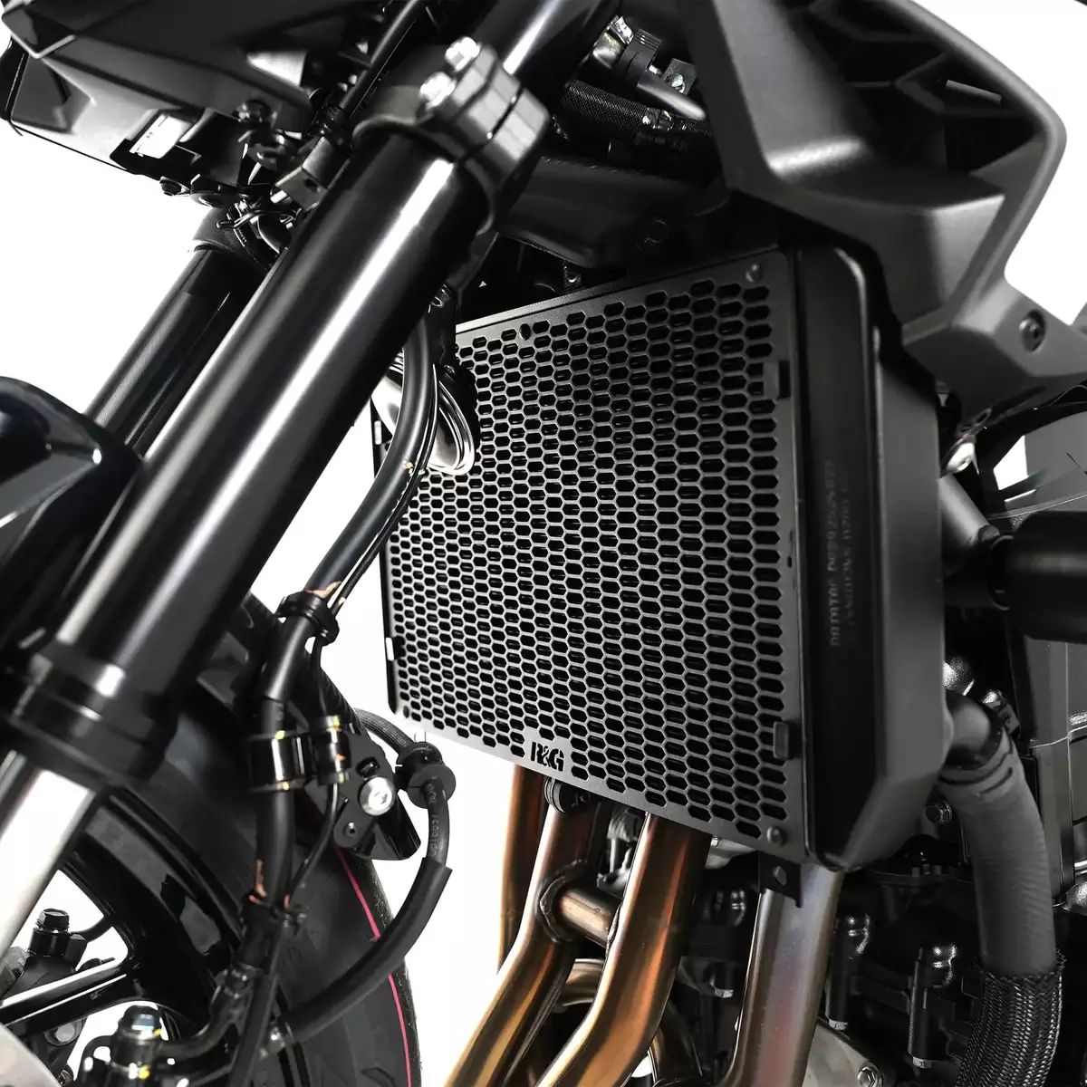 R&G PRO Radiator Guard for Kawasaki Z900 2025+ / Z900RS 2025+ / Z900RS ...