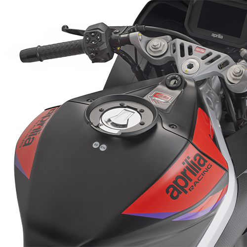 Givi BF02 Tanklocked tank bags Givi BF02 Tanklocked tank bags