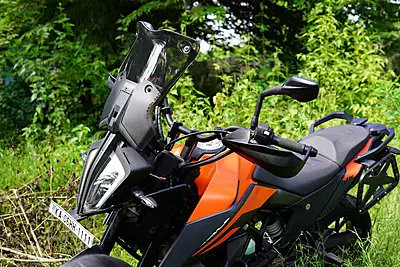 Carbon Racing V2 Touring Windshield (Full Set) for 390 Adventure Carbon Racing V2 Touring Windshield (Full Set) for 390 Adventure